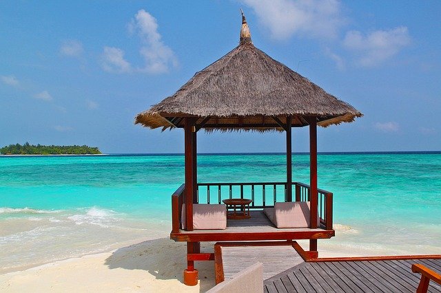 MALDIVES RESORTS